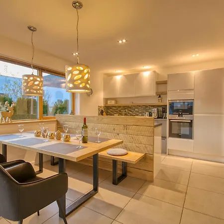 Appartement Gletscherblick 1 - By Alpen Zell am See