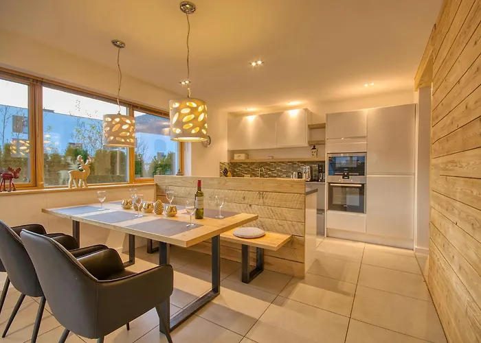 Apartment Gletscherblick 1 - By Alpen Zell am See